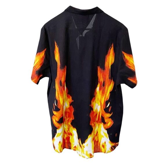NWT Rollas Flames Fire Print Cotton Bon Shirt size Large - Picture 2 of 8
